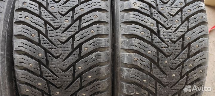 Nokian Tyres Hakkapeliitta 8 SUV 225/65 R17 106T