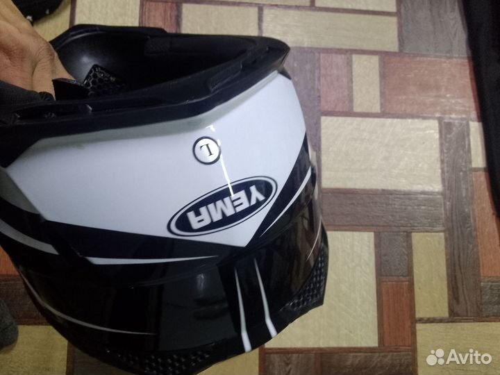 Шлем кроссовый