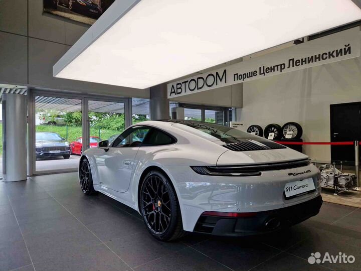 Porsche 911 Carrera 4 3.0 AMT, 2024