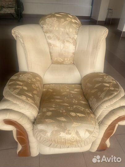 Диван раскладной бу и два кресла