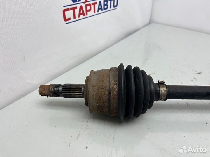 Полуось передняя правая Opel Corsa D A14XER 2011