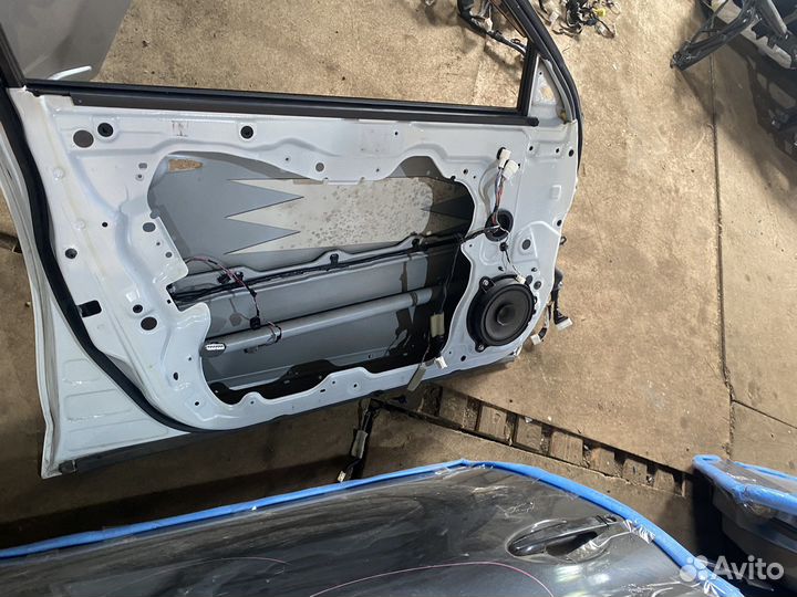 Дверь передняя левая Nissan Teana J32