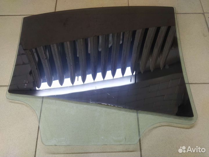 Стекло заднее левое Шевроле Круз