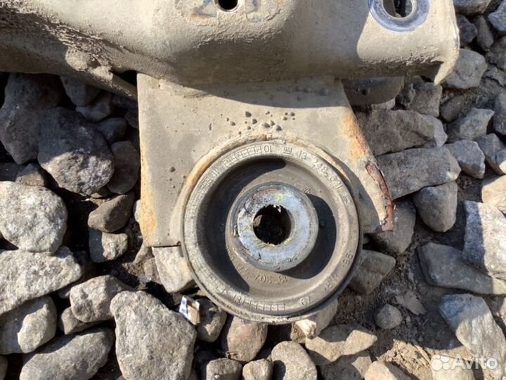 Балка передняя подмоторная Chevrolet Cruze седан 1