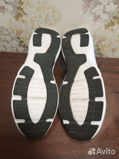 Кроссовки мужские Kalenji 43 отличные