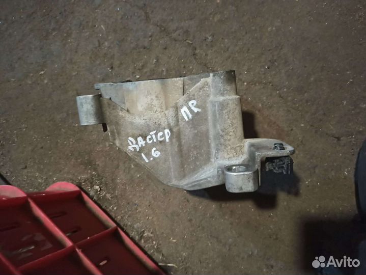 Опора двигателя Renault duster k4m