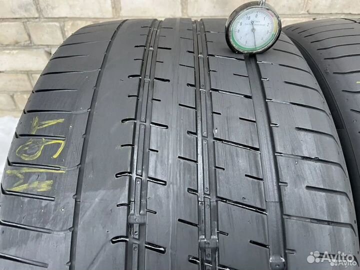 Pirelli P Zero 255/40 R20 и 285/35 R20