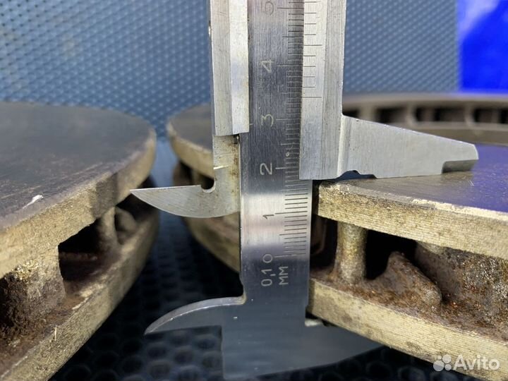 Диск тормозной передний Audi Q7/VW Touareg