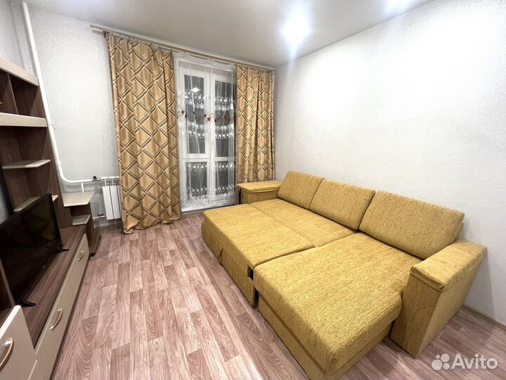 Продам угловой диван в отличном состоянии