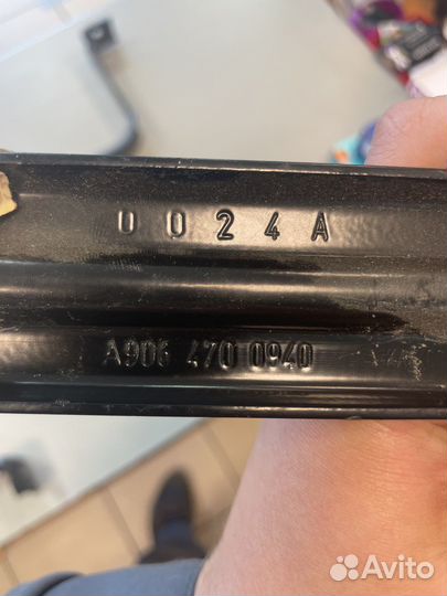 Кронштейны топливного бака MB