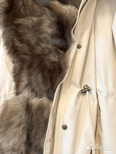 Парка с натуральным мехом 44