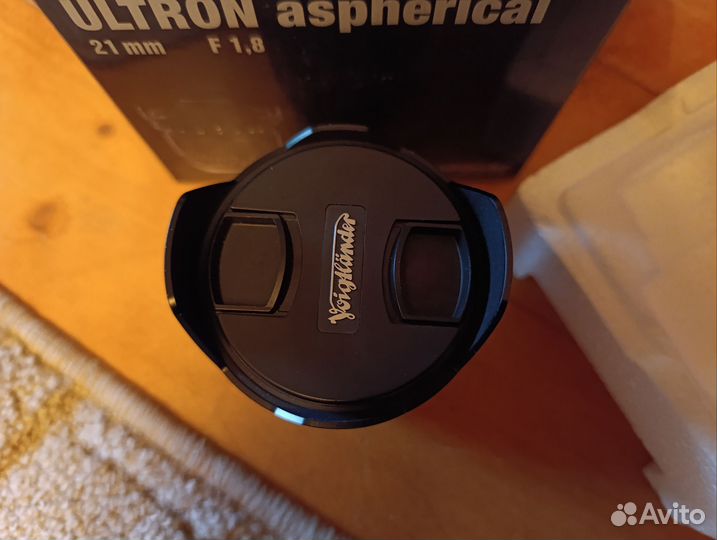 Voigtlaender Ultron 21mm f/1.8 Aspherical Leica-M