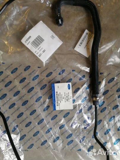 Трубка расширительного бачка 2193909 ford