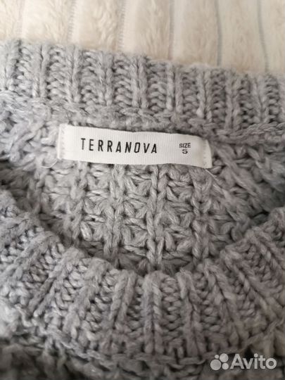 Свитер terranova S