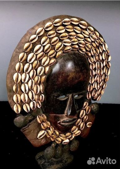 Дэн Диангл Маска с колокольчиками Кот-Ивуар