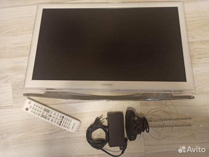 Телевизор Smart-TV Samsung UE22F5410AK