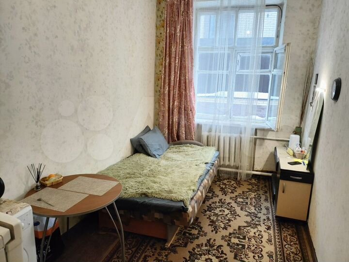 Комната 12 м² в 3-к., 1/2 эт.