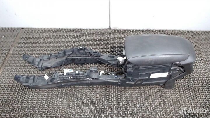 Консоль салона Ford Fusion USA, 2013