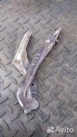 Петля капота Пежо 307 правая