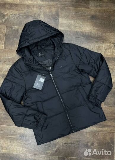 Легкие куртки Armani удобные