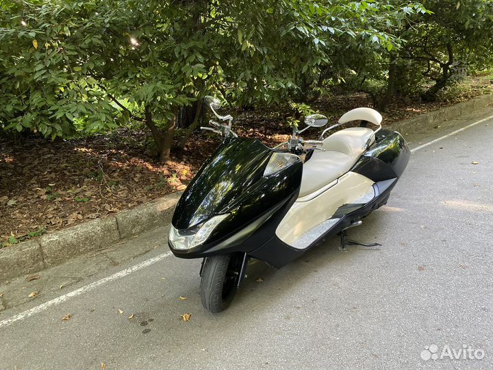 Ямаха Махам 250