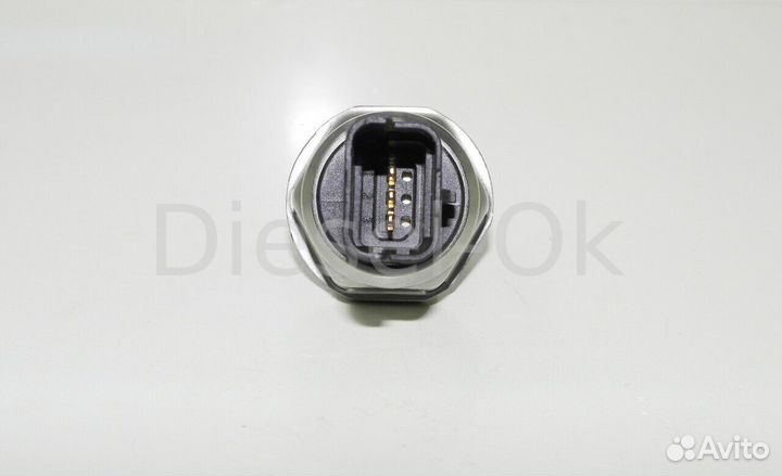 Датчик давления топлива D20DTF 85PP29-03 kyron