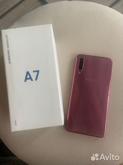 Samsung Galaxy A7 (2018), 4/64 ГБ