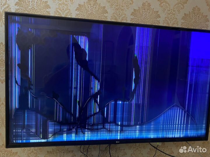 Телевизор lg на запчасти либо ремонт