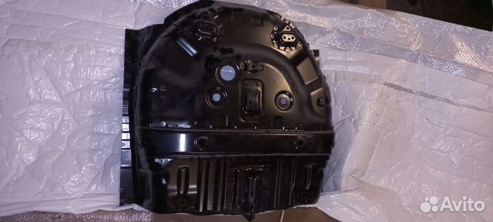 Ниша запасного колеса Honda Accord 8