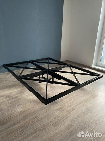 Кровать двухспальная лофт