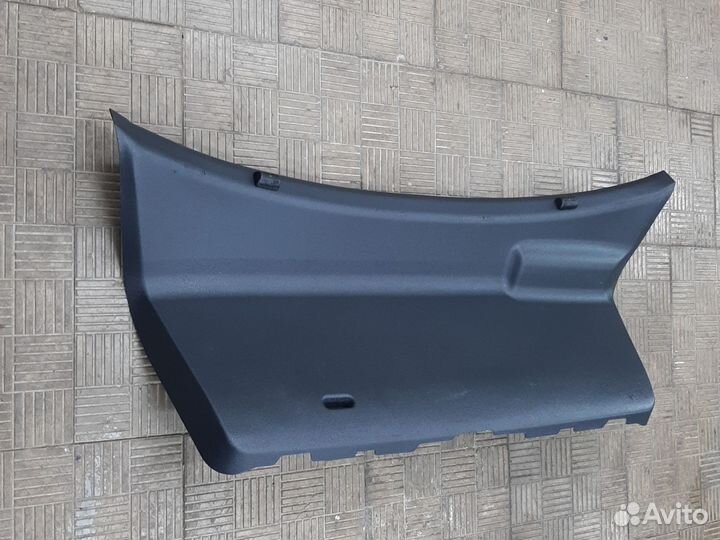 Обшивка крышки багажника Skoda Octavia A4