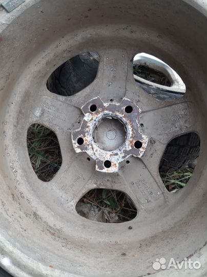 Запчасти на mercedes benz w124