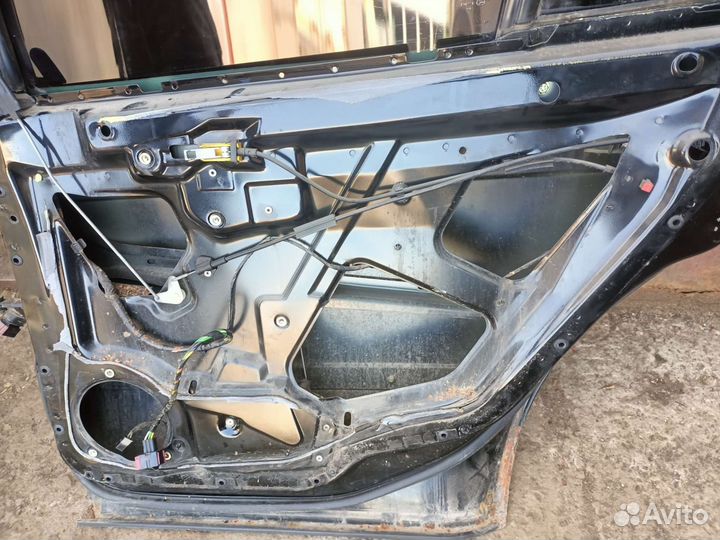 Задняя правая дверь Saab 9-5 универсал