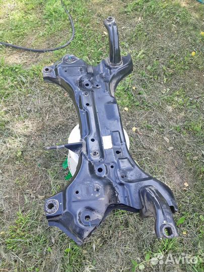 Подрамник хендай солярис 2 2017 г