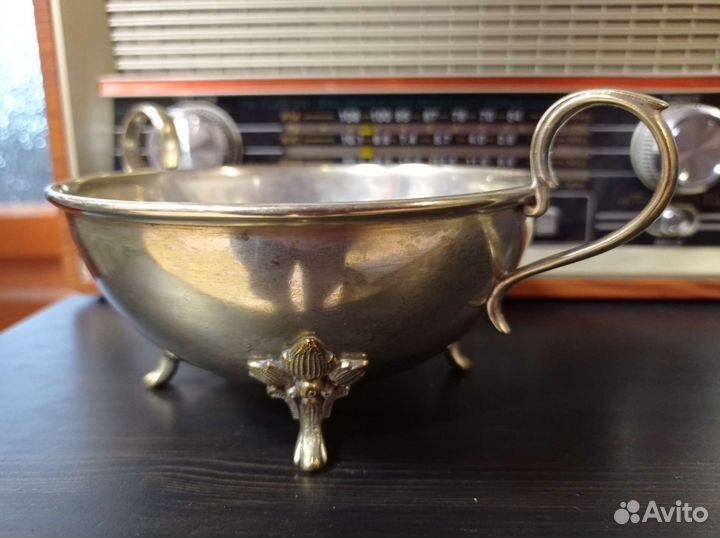 Старинная вазочка на ножках латунь серебрение