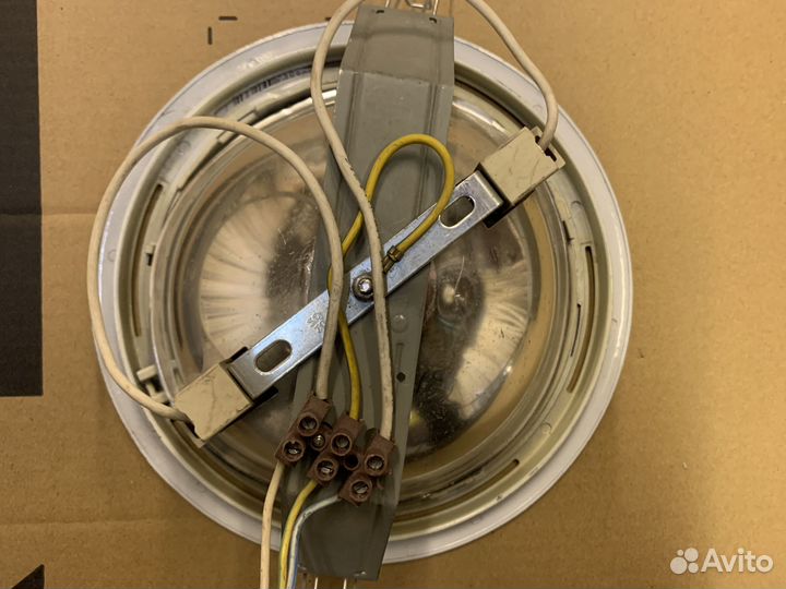 Встраиваемый точечный светильник