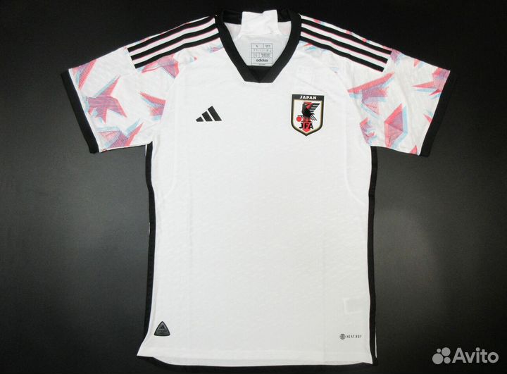 Форма Япония