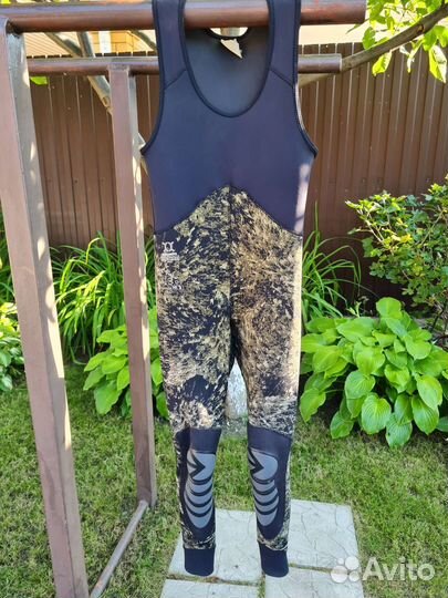 Костюм для подводной охоты