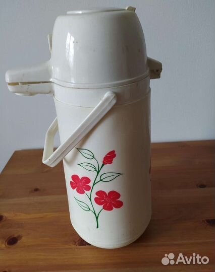 Термос с помпой