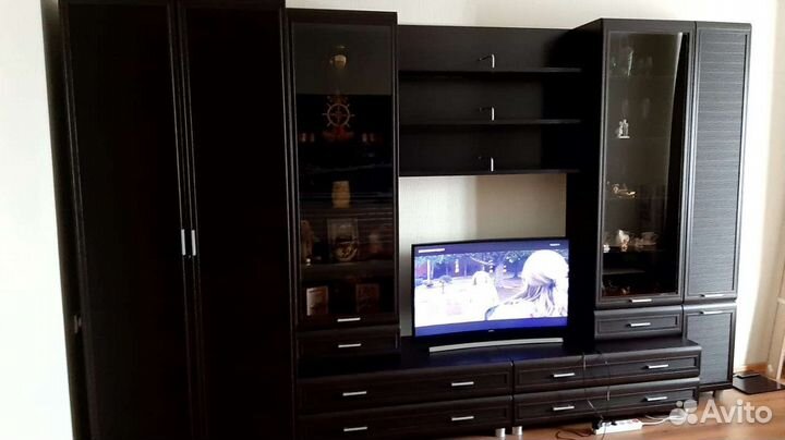 Стенка в гостиную