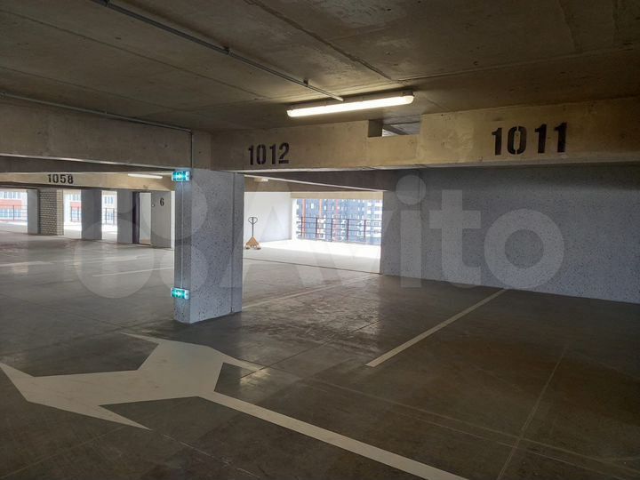 Машиноместо, 14 м²