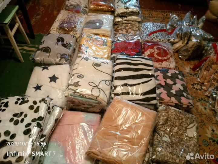 Пледы и покрывало