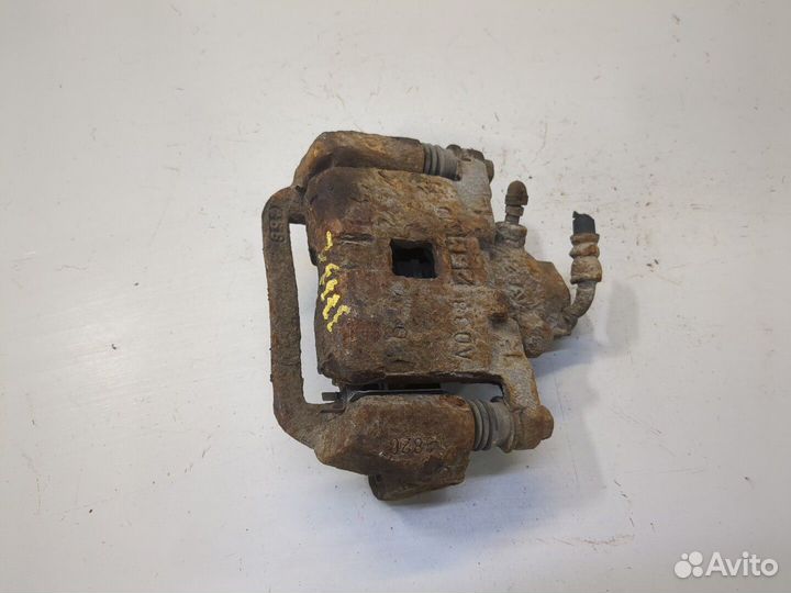 Суппорт Subaru Legacy (B12), 2003