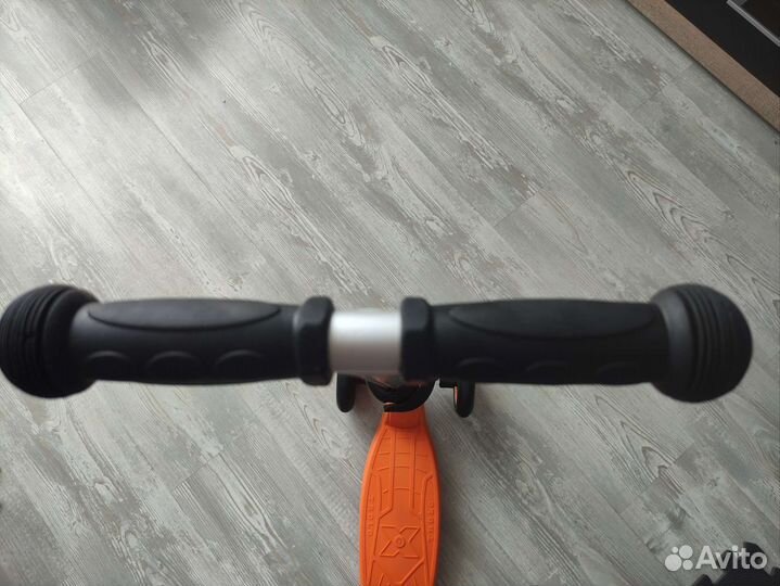 Самокат trolo maxi