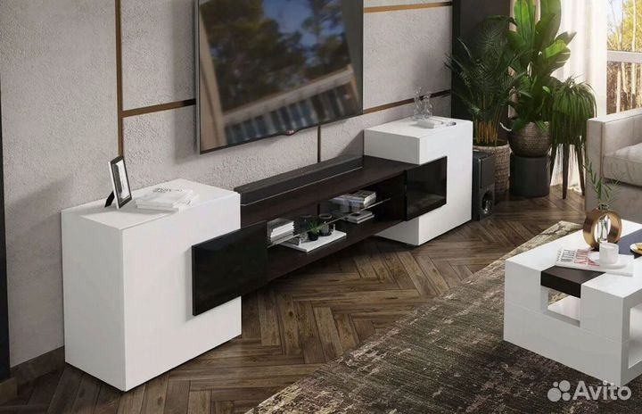 Тумба тв. Новая со склада