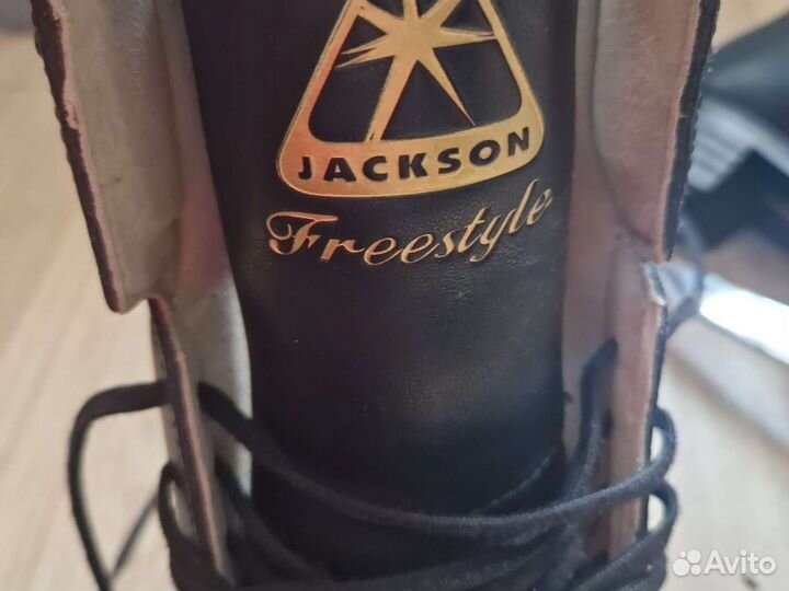 Коньки фигурные профессиональные Jackson