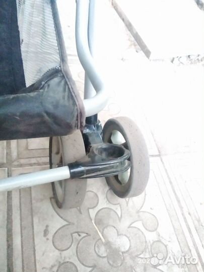 Прогулочная коляска peg perego для двойни