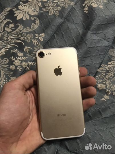 Телефон iPhone 7 128gb