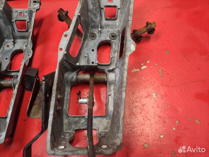 Педальный узел Ford Bronco 2