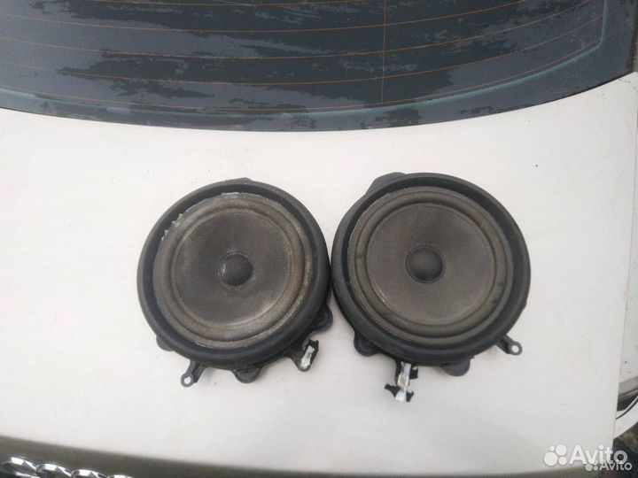Динамик передний Audi A4 B6 2003г